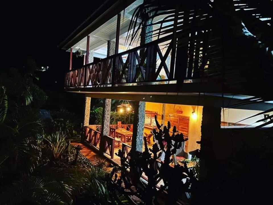 Orchid Resort Ltd Guillet 外观 照片