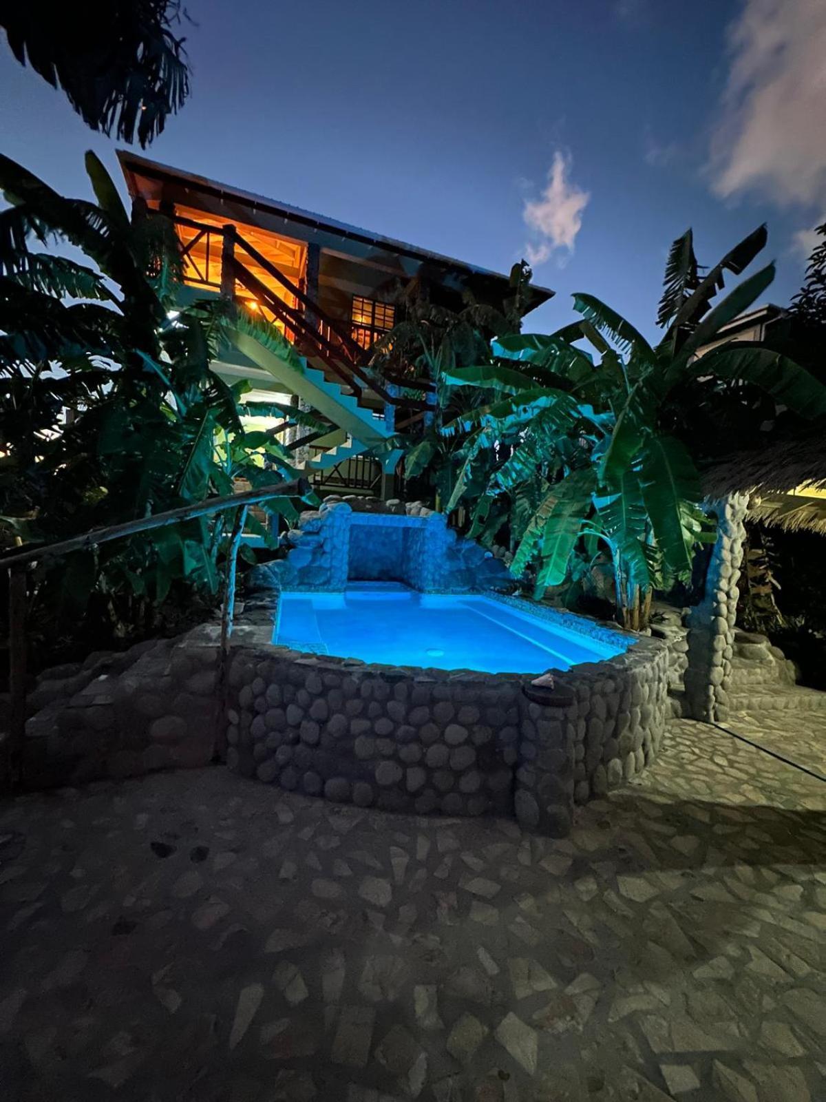 Orchid Resort Ltd Guillet 外观 照片